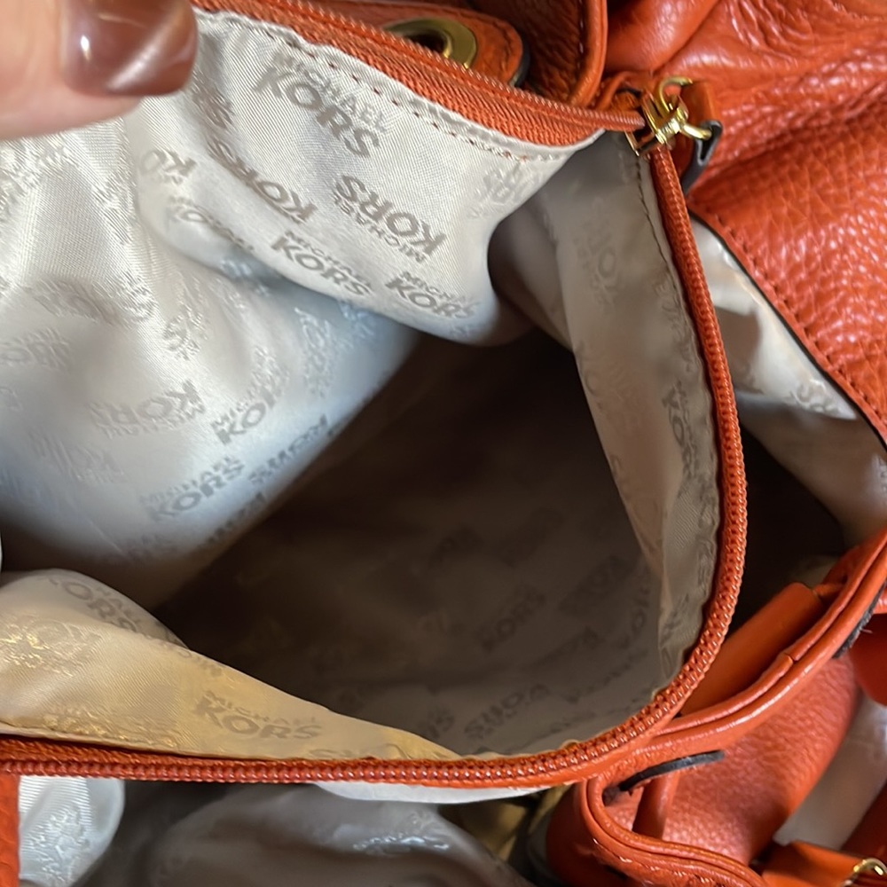 Hand bag